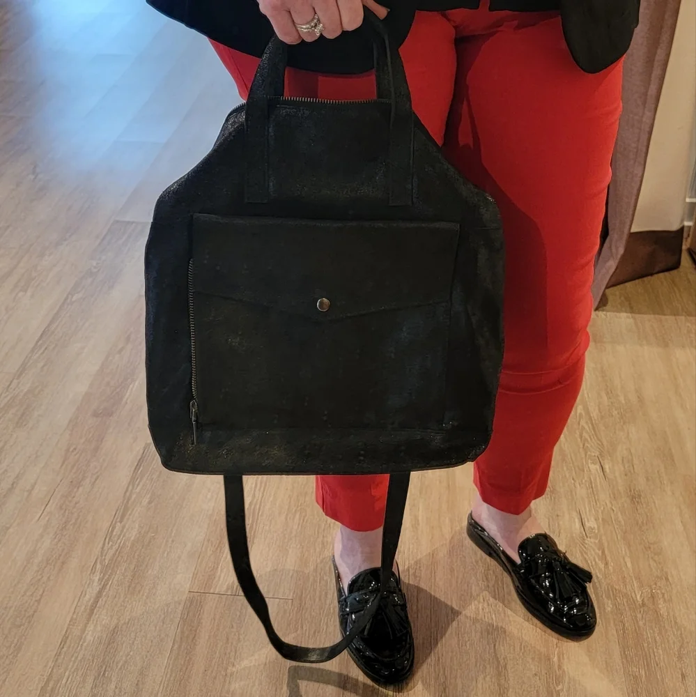 👜Latico convertible  crossbody bag - Picture 2 of 8